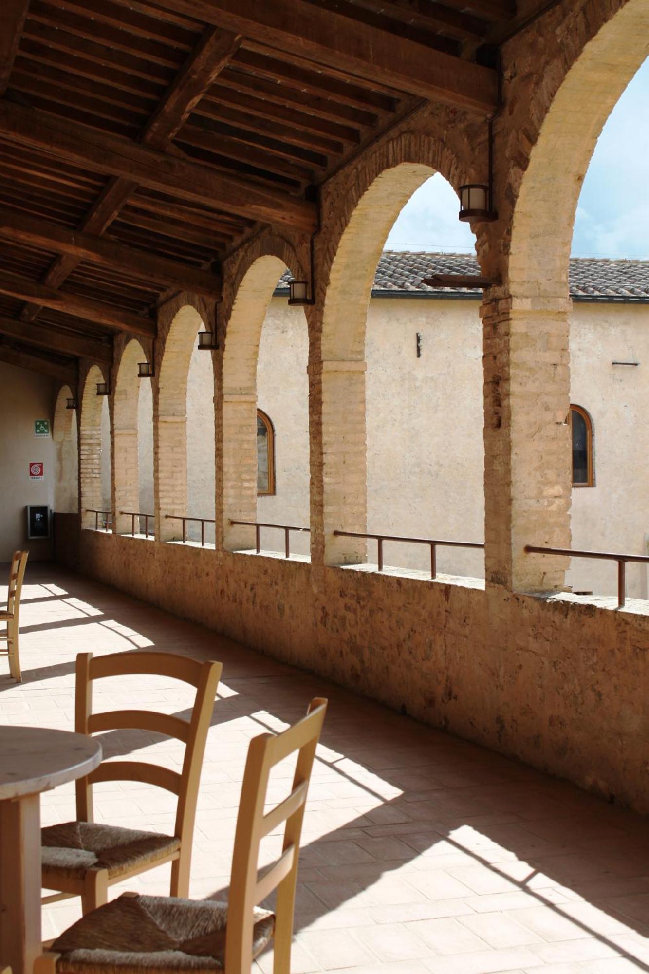 Ostello Contessa Ava Dei Lambardi Monteriggioni Luaran gambar