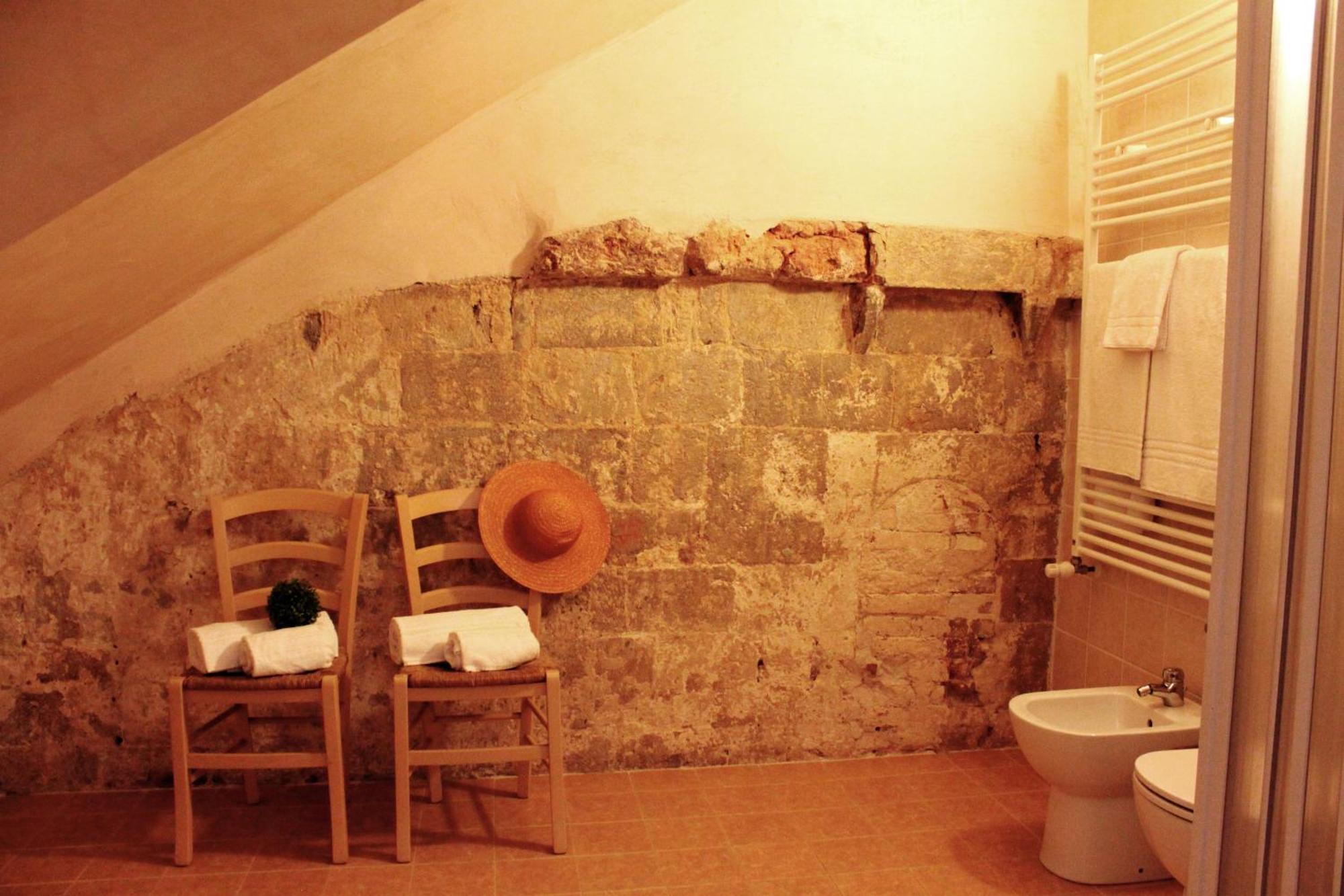 Ostello Contessa Ava Dei Lambardi Monteriggioni Luaran gambar